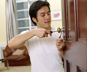 General Locksmith Store Deer Park, TX 281-725-6437 - changing-locks